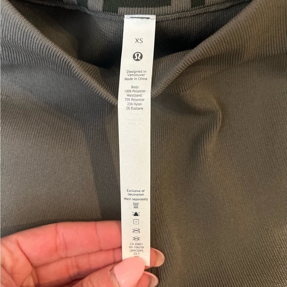 Lululemon Relaxed Pants Fit HR Knit Crop 24” Nomad Size : XS - Picture 9 of 16